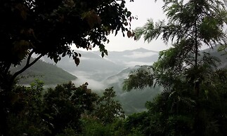 Auranya Hotel And Resort