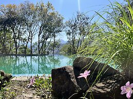Auranya Hotel And Resort