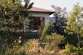 Auranya Hotel And Resort