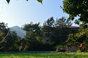 Auranya Hotel And Resort