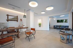 Mika Villas & Suites