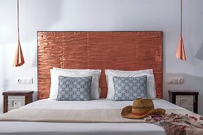 Mika Villas & Suites