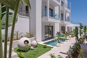 Mika Villas & Suites