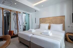 Mika Villas & Suites