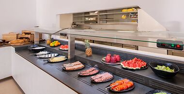 Mika Villas & Suites