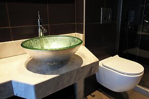 Mika Villas & Suites