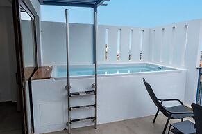 Mika Villas & Suites