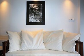 Mika Villas & Suites