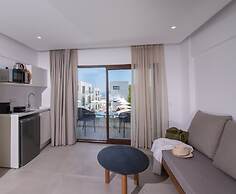 Mika Villas & Suites