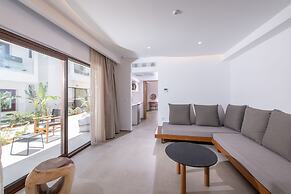 Mika Villas & Suites