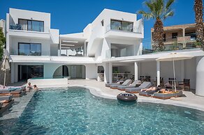 Mika Villas & Suites