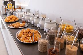 Mika Villas & Suites