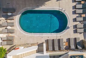 Mika Villas & Suites