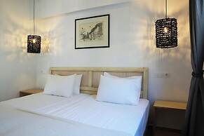 Mika Villas & Suites