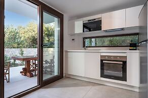 Mika Villas & Suites