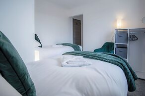 Gower Hideaway - 3 Bed - Ocean Breeze