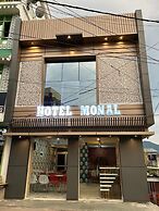 Hotel Monal