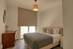 Phaedrus Living Coral Suites Seabreeze