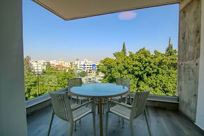 Phaedrus Living Coral Suites Seabreeze