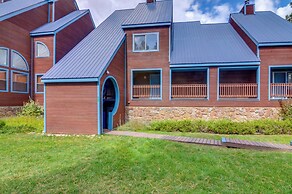 Picturesque Pagosa Springs Retreat w/ Mtn Views!