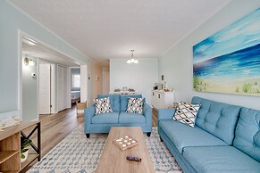 Carolina Beach Haven w/ Private Balcony!