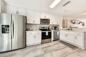 Fernandina Beach Paradise: Steps to Shore!