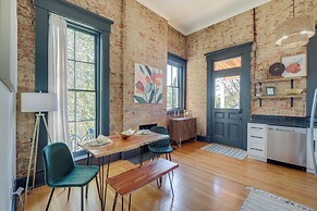 Chic & Historic Apartment ~ 6 Mi to Louisville!