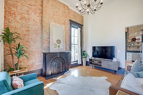 Chic & Historic Apartment ~ 6 Mi to Louisville!