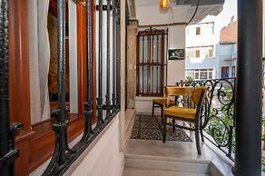 Valeria Antique 1892 Sultanahmet