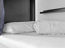 Azzurro Pod Hotel Central Sydney