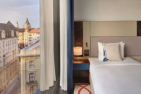 Dorothea Hotel, Budapest, Autograph Collection