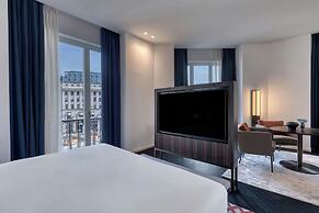 Dorothea Hotel, Budapest, Autograph Collection