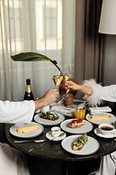 Dorothea Hotel, Budapest, Autograph Collection