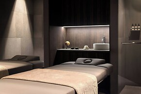 Dorothea Hotel, Budapest, Autograph Collection