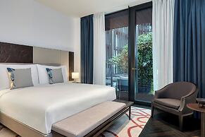 Dorothea Hotel, Budapest, Autograph Collection