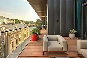 Dorothea Hotel, Budapest, Autograph Collection