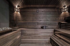 Dorothea Hotel, Budapest, Autograph Collection