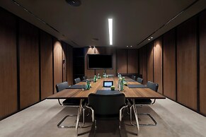 Dorothea Hotel, Budapest, Autograph Collection