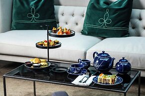 Dorothea Hotel, Budapest, Autograph Collection