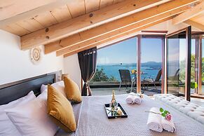 Blue sky loft by Corfuescapes