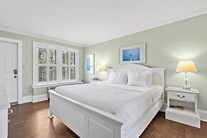 Tranquil House Inn