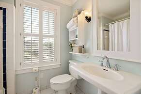 Tranquil House Inn