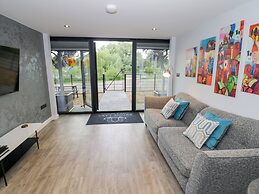 The Tunnel at Bridge Lake Farm and Fishery