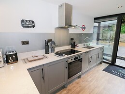 The Tunnel at Bridge Lake Farm and Fishery