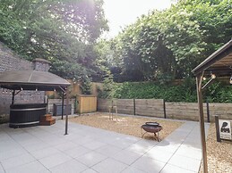 The Tunnel at Bridge Lake Farm and Fishery