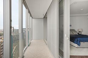 Battersea Power Station Flat With River Views