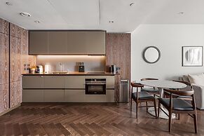 Battersea Power Station Flat With River Views