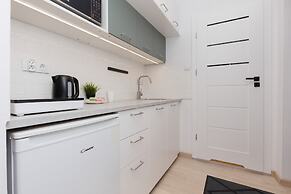 Aleja Wyzwolenia Studio by Renters