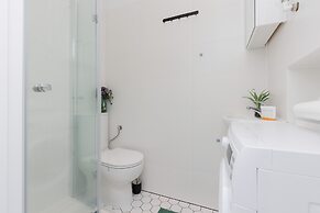 Aleja Wyzwolenia Studio by Renters