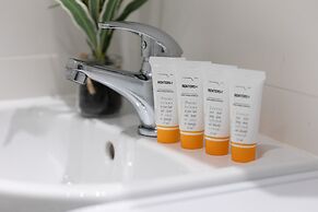 Aleja Wyzwolenia Studio by Renters